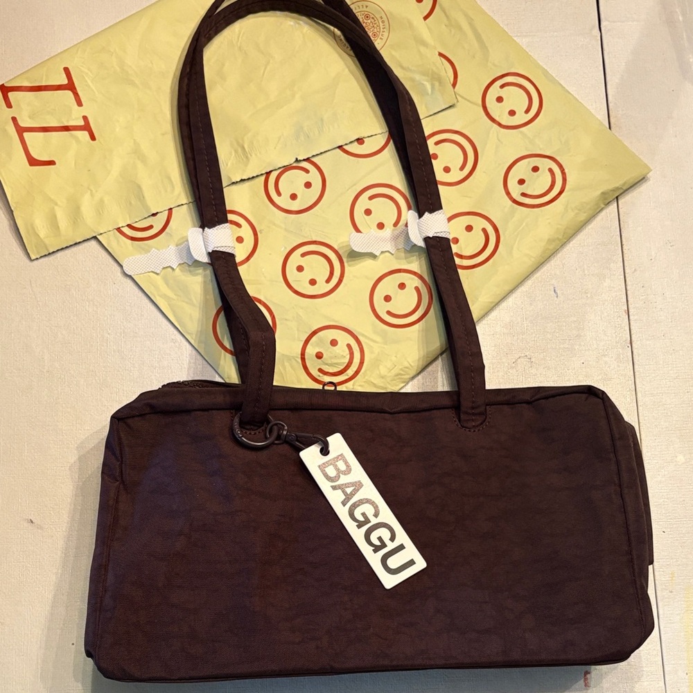 BNWT BAGGU Bowler Bag Chocolate Plum